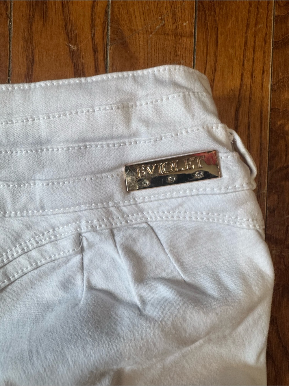 Women's High-Rise White Skinny Jeans - Sleek Slim Fit - Picture 7 of 8